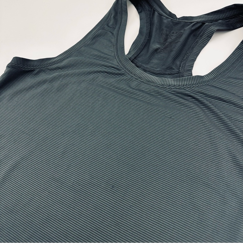 Mountain Hardwear Wicked Lite Tank Top Grey Stripe - Picture 4 of 13